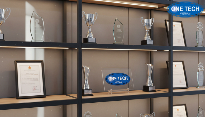 Kệ trưng bày bằng khen trong showroom kết hợp đèn LED