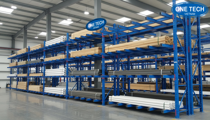 Minh họa Cantilever Rack và cách xếp hàng dài lên tay đỡ