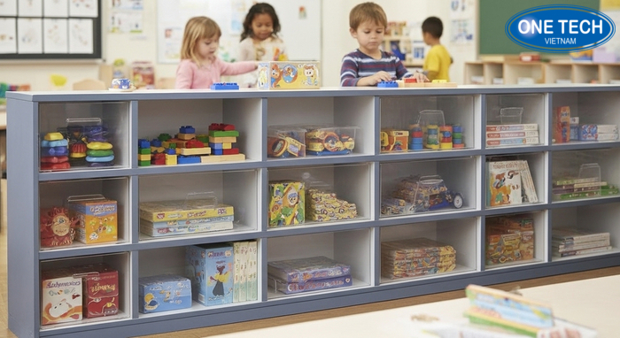 Mẫu kệ trưng bày đồ chơi trẻ em cho trường mầm non Kệ trưng bày đồ chơi trẻ em sử dụng thực tế trong trường mầm non, chiều cao thấp và chia ngăn