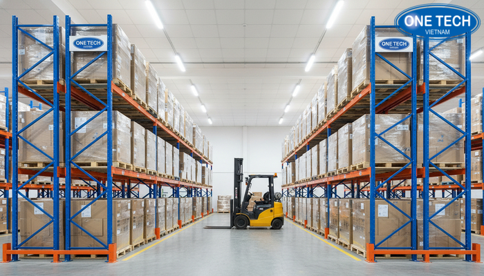 So sánh sức chứa kệ double deep và kệ đơn selective