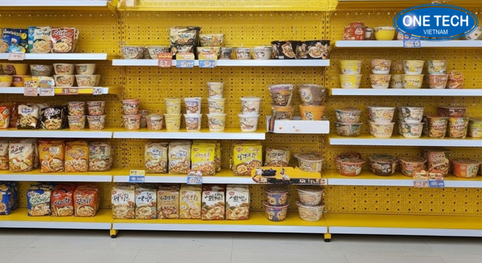 Kệ thanh ngang trưng bày mì tôm Kệ tôn đục lỗ trưng bày mì tôm dễ chỉnh tầng