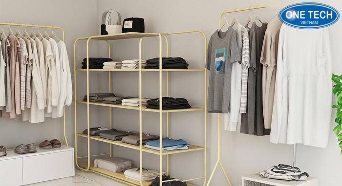 Kệ trưng bày shop quần áo tone sáng tối giản Mẫu kệ tone sáng tối giản phù hợp shop nhỏ